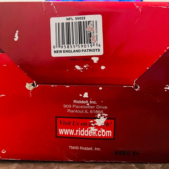 EXTREMELY RARE - Tom Brady Autograph Mini Helmet - Picture 7 of 7